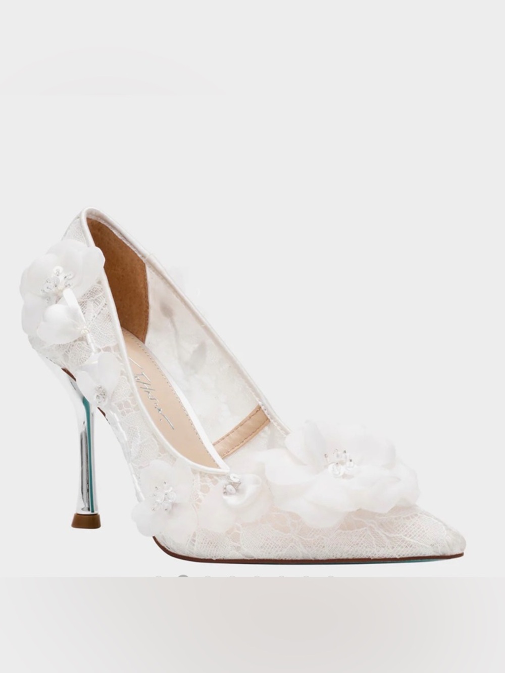 Betsey Johnson White Lace Floral Appliqué Pointed Stiletto Heels